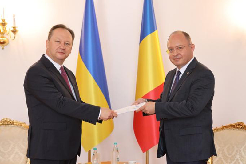 Ministrul Bogdan Aurescu, alături de noul ambasador al Ucrainei